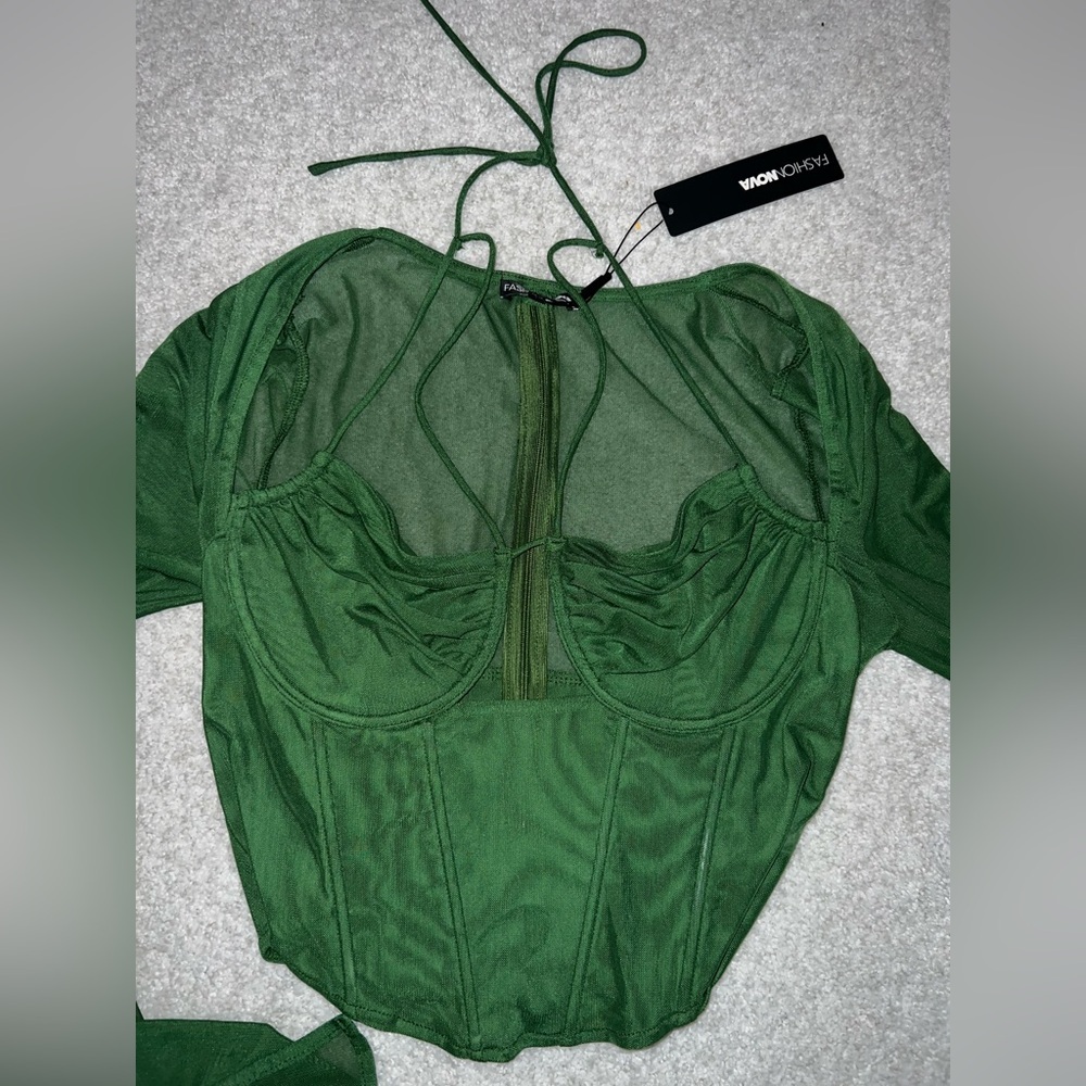Fashion nova- Size L - Picture 3 of 7